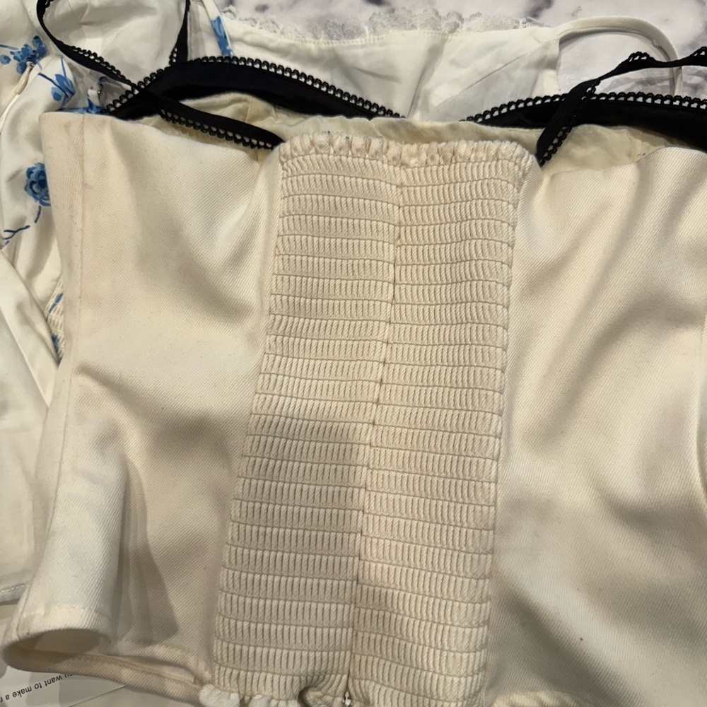 Used. Reformation top. - Picture 3 of 5